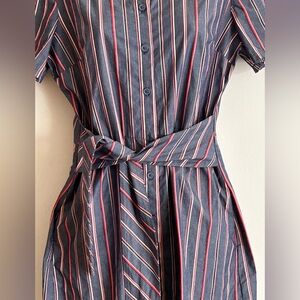 MAGGY LONDON
Striped Cotton Shirt Dress / Size 6
